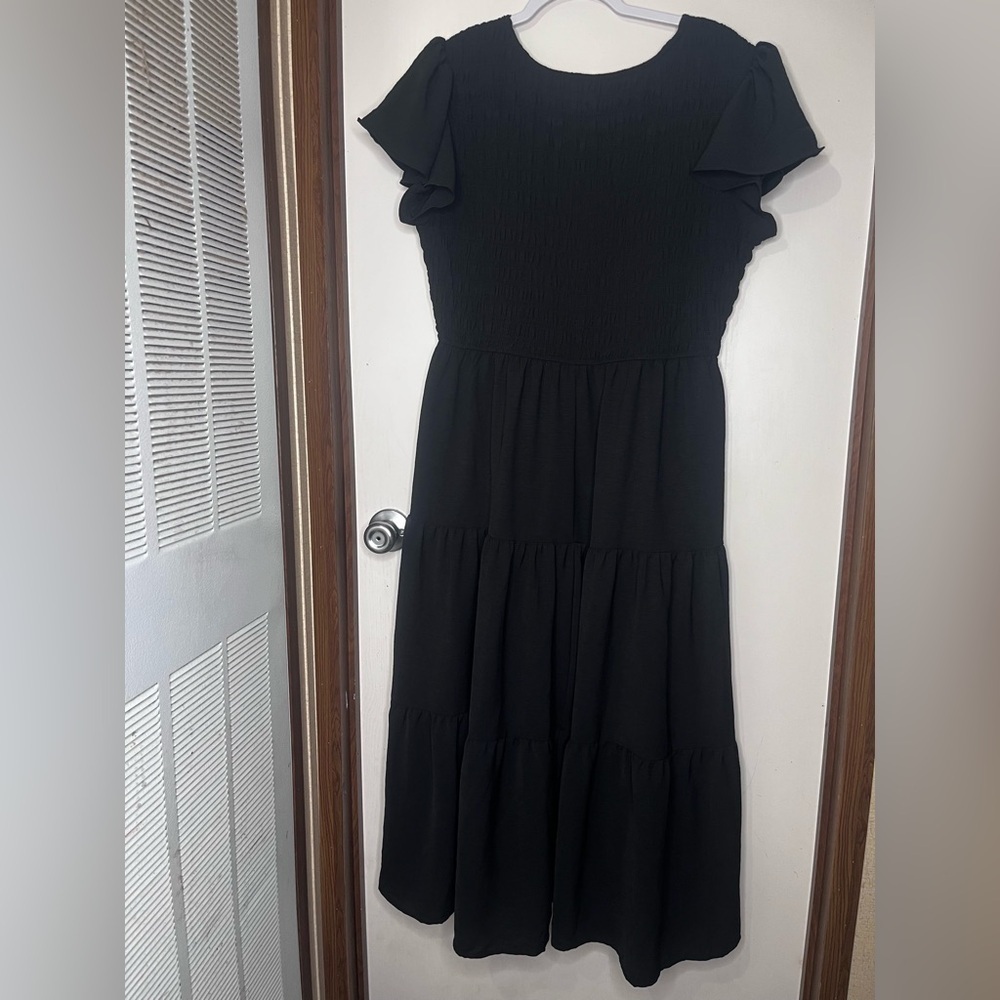 Blu Pepper Black Tiered Midi Dress - Picture 3 of 9